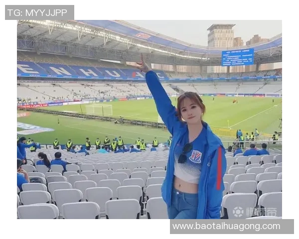 女球迷现场怒怼知名足球球星引发全场震惊热议